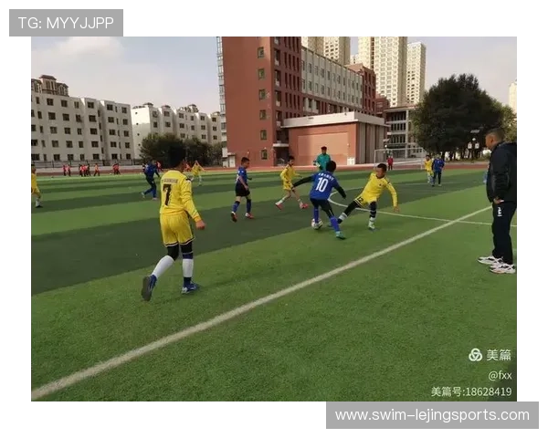 追寻绿茵梦想足球星歌谱写激情与荣耀的青春赞歌